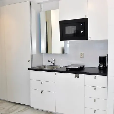 Apartmanhotel 010 Center 3*