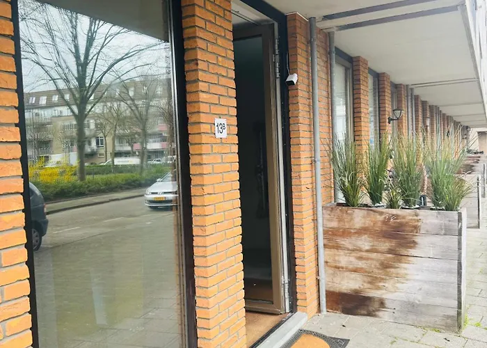 010 Center Aparthotel