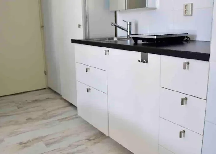 010 Center Aparthotel