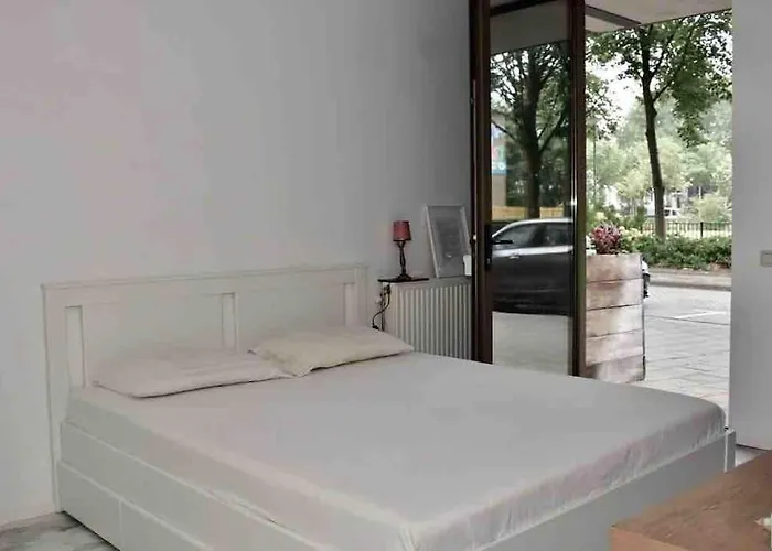 010 Center アパートホテル ロッテルダム