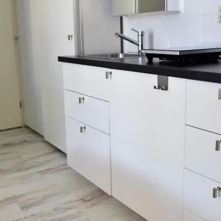 010 Center מלון דירות