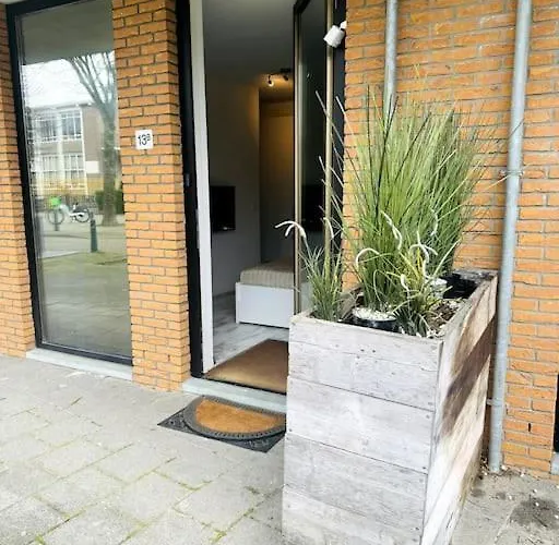 公寓式酒店 010 Center